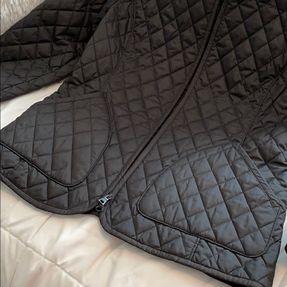 Banana Republic Quilted Lightweight Black Jacket - Picture 2 of 6